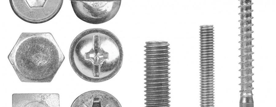 Jak różne typy łbów wpływają na zastosowanie wkrętów do metalu?